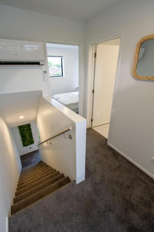 2 Bed Central Addington W/Park Christchurch Exteriör bild