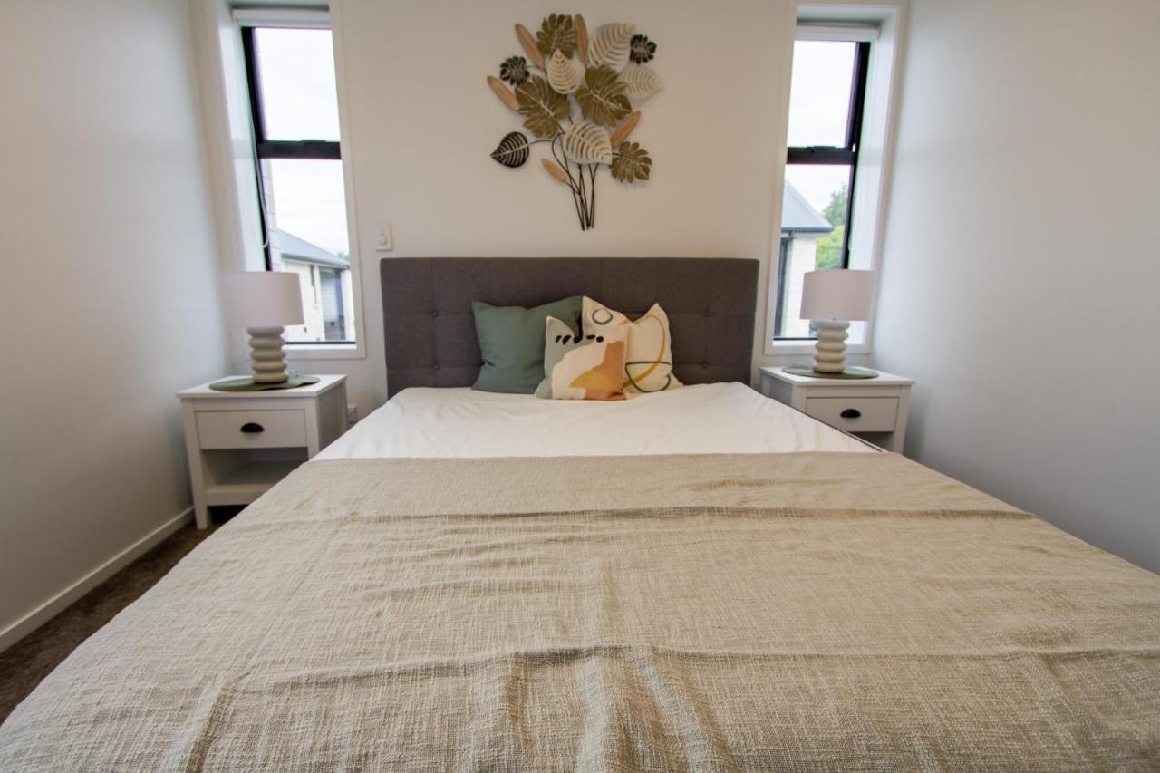 2 Bed Central Addington W/Park Christchurch Exteriör bild